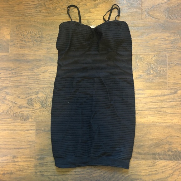 Little Black Dress - Picture 3 of 7